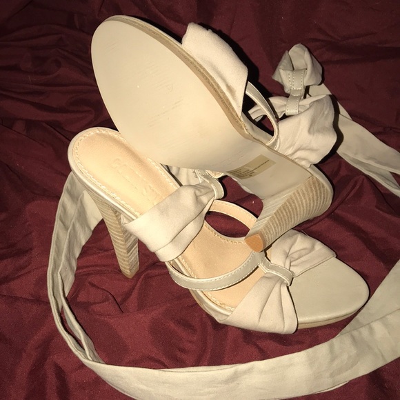 Colin Stewart lace up heeled sandals - Picture 2 of 5